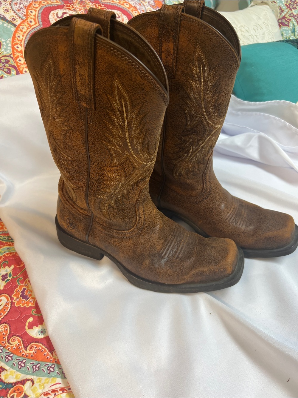 Ariat Brown Distressed Leather Cowboy Boots